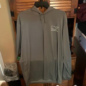 Vineyard vines hooded long sleeve athletic t shirt